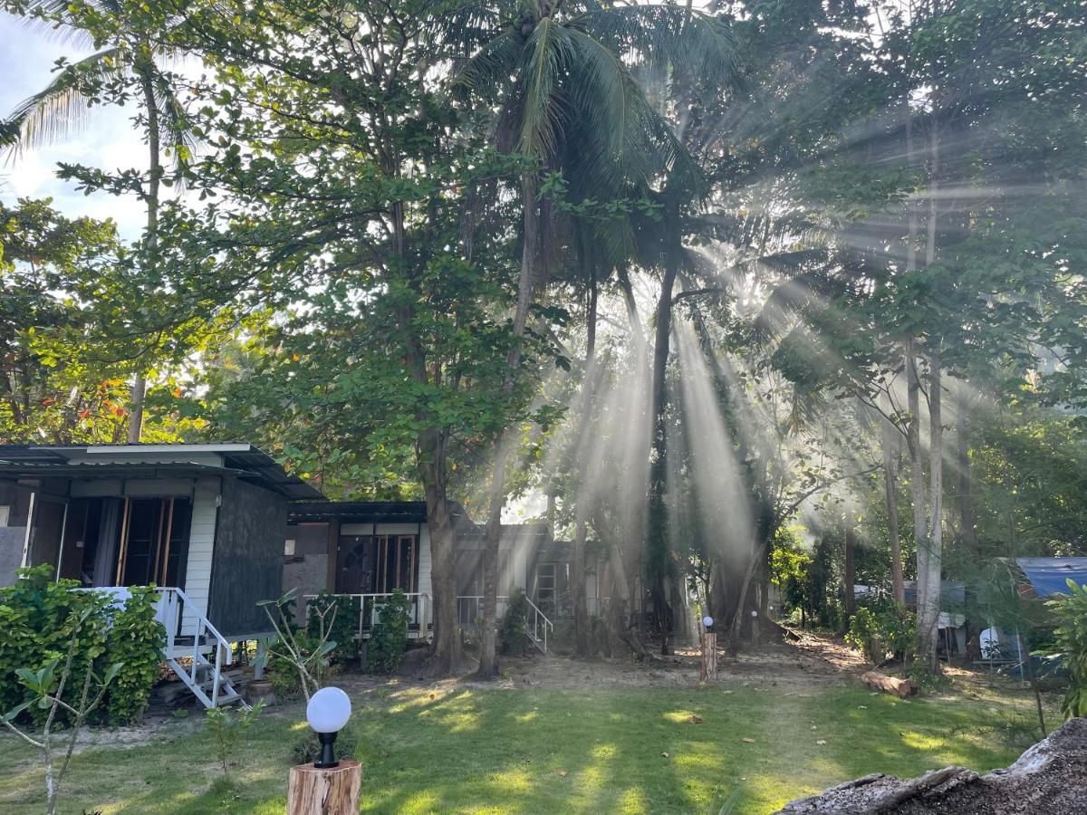 Koh Ngai Sea Open Resort Zewnętrze zdjęcie